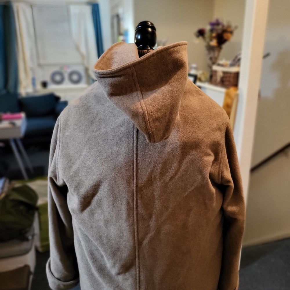 GORGEOUS Vintage Long 3 Button Winter Jacket - Picture 7 of 11